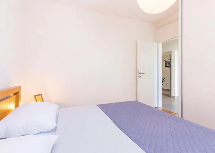 Big White Novi Vinodolski