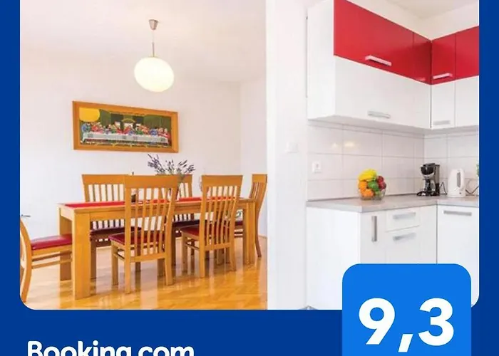 Big White Apartment *